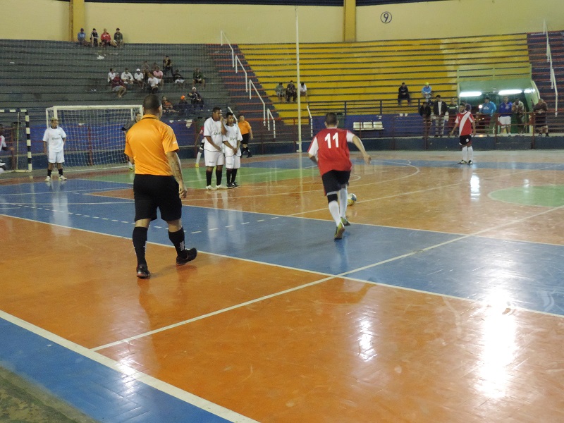 Município de Araras - Futsal: semifinais da 1ª divisão acontecem na  segunda-feira (12)